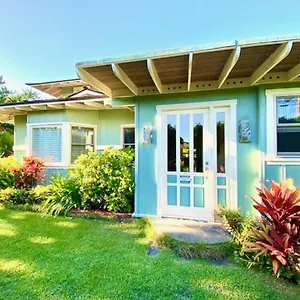  Holiday home Modern Luxury House